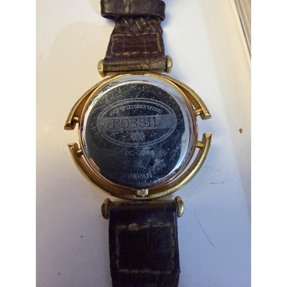 Vintage Fossil Woman's Watch 9244 Non Working Leather Band Metal Case Extra Band - Picture 4 of 14